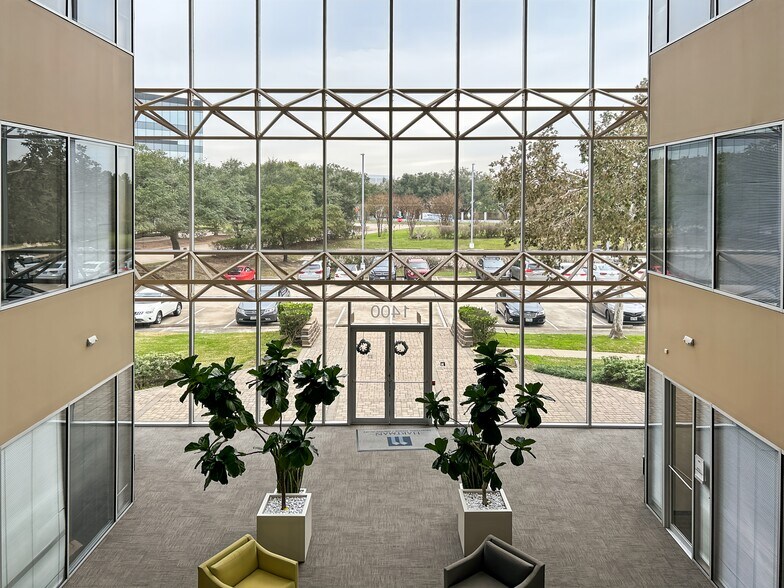 More Photos Of 1400 Broadfield Blvd, Houston Coworking Space