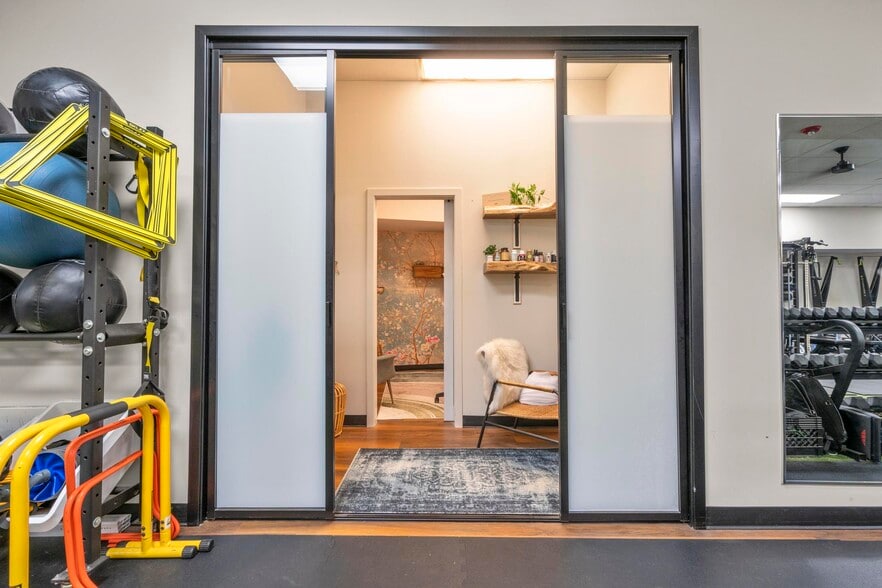 More Photos Of 21 Forest Street Unit# C1, New Canaan General Retail For Sale