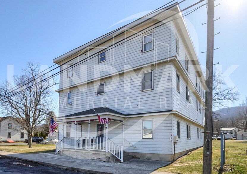 Primary Photo Of 10826 Horse Valley Rd, East Waterford Apartments For Sale