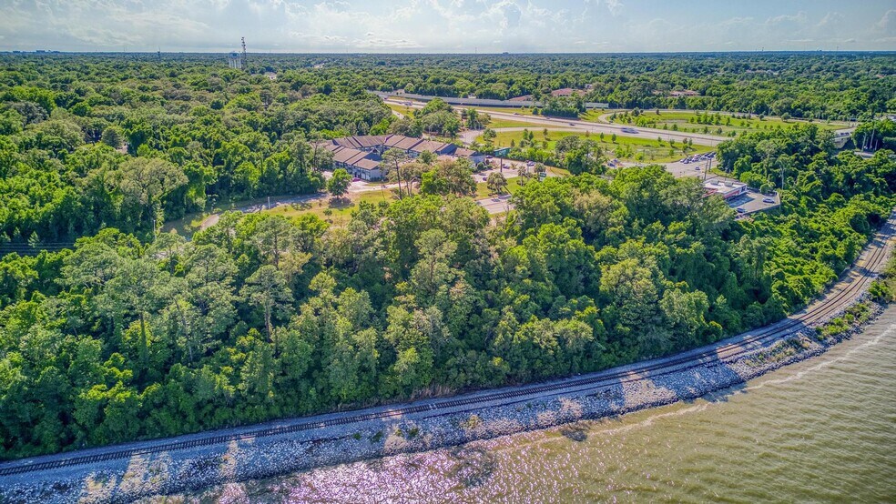 More Photos Of 7599 Scenic Hwy, Pensacola Land For Sale