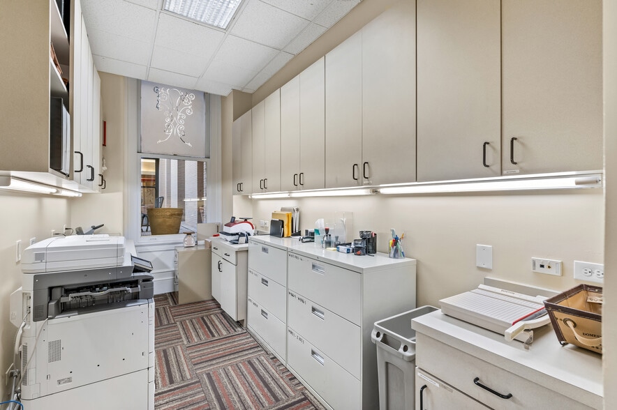 More Photos Of 730 17th St, Denver Office For Sale