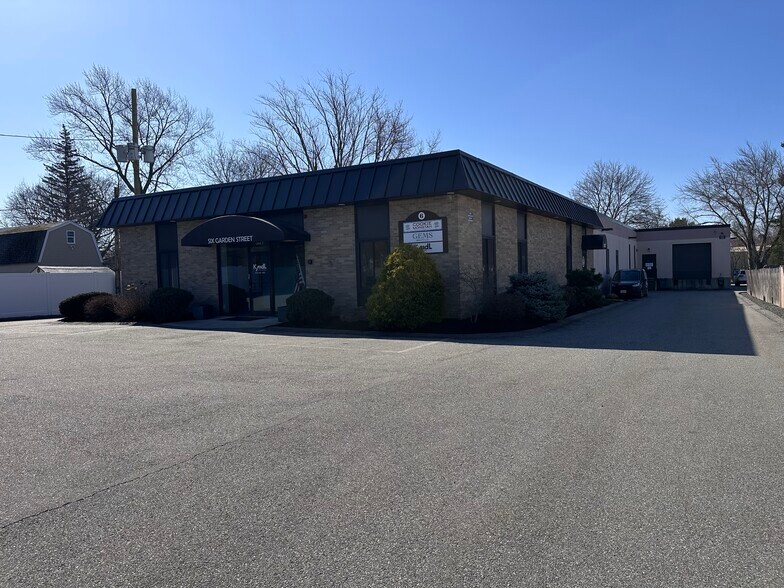 Primary Photo Of 6 Garden St, Danvers Service For Lease