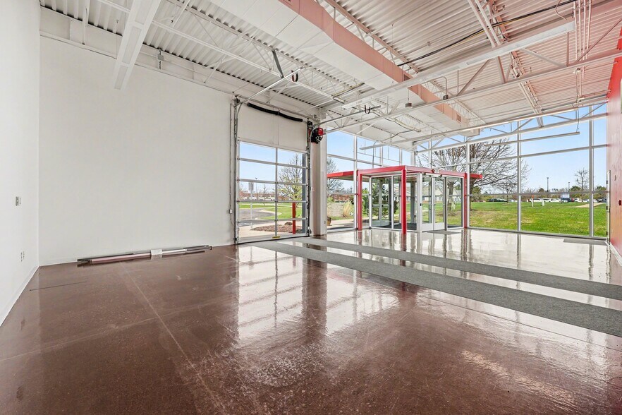 More Photos Of 2420 Oak Valley Dr, Ann Arbor Research And Development For Lease