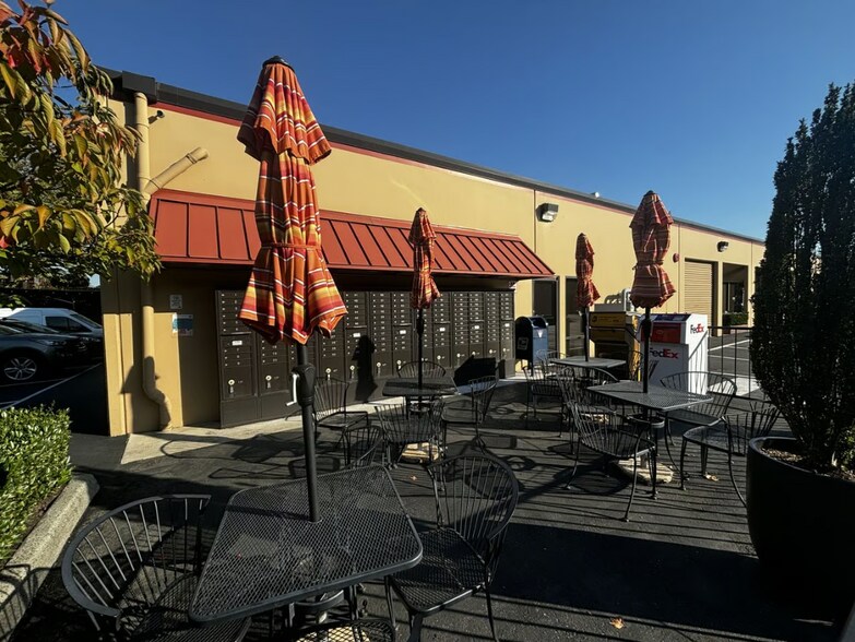 More Photos Of 309 S Cloverdale St, Seattle Warehouse For Lease