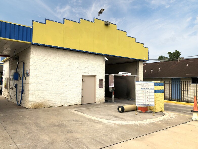 More Photos Of 1855 Richey Rd, Pasadena Carwash For Sale