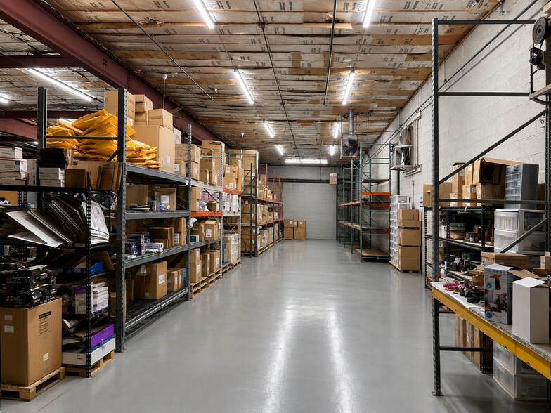 Primary Photo Of 204 Columbus Ave, Roselle Service For Lease