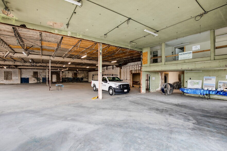 More Photos Of 207 Poythress Street, Hopewell Storefront Retail Office For Lease