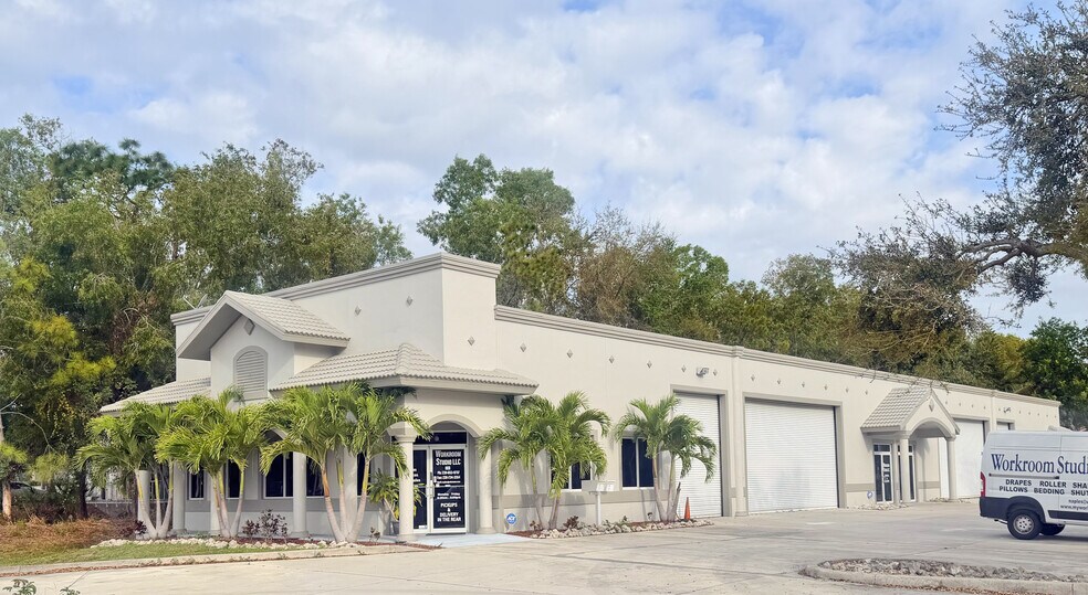 More Photos Of 9786 Bonita Beach Rd, Bonita Springs Freestanding For Lease