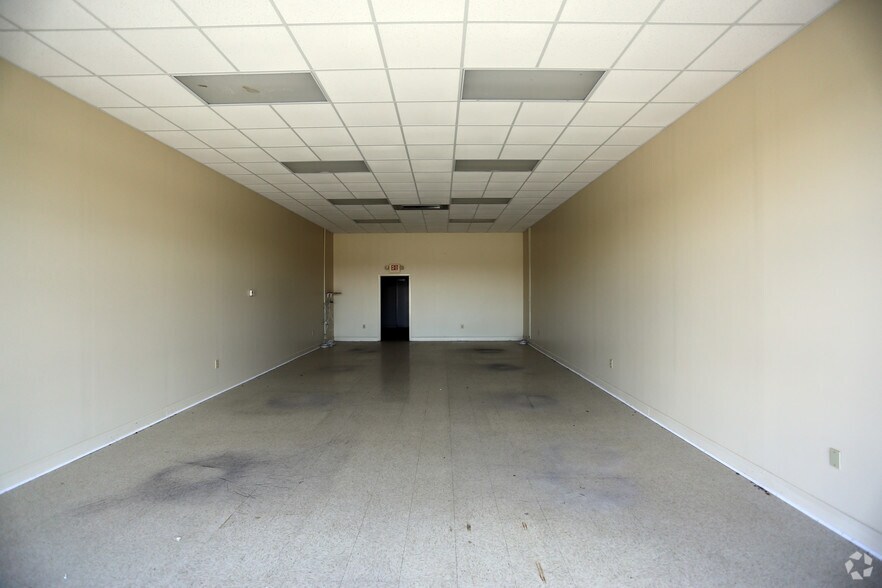 More Photos Of 4079 Augusta Hwy, Gilbert Storefront For Lease