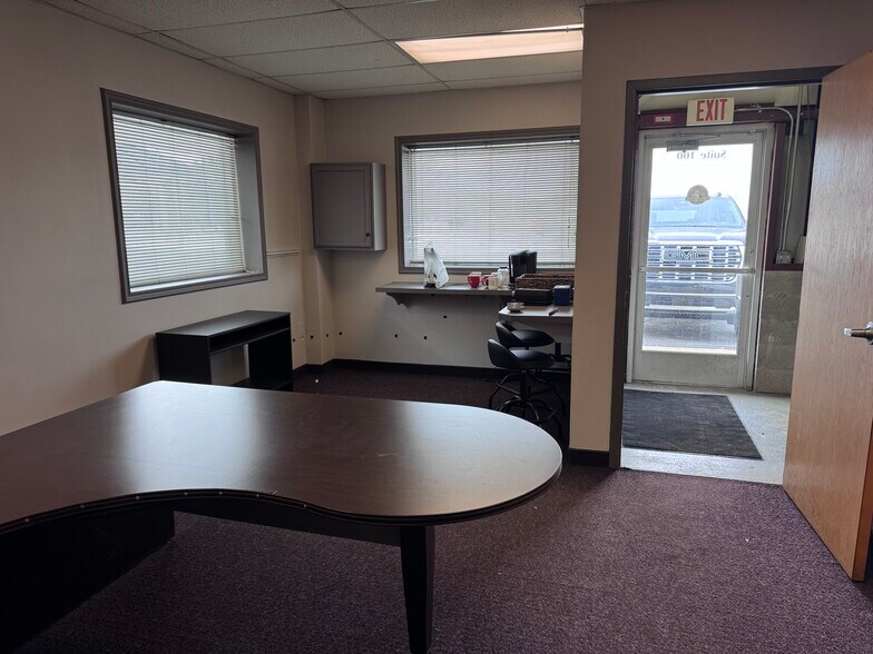 More Photos Of 4269 M 40 Hwy, Holland Distribution For Sale