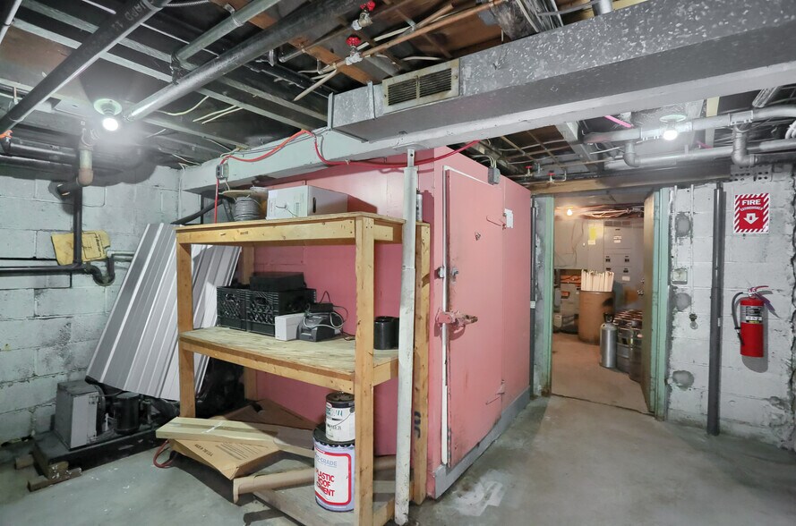 More Photos Of 634 Camp Horne Rd, Pittsburgh General Retail For Sale