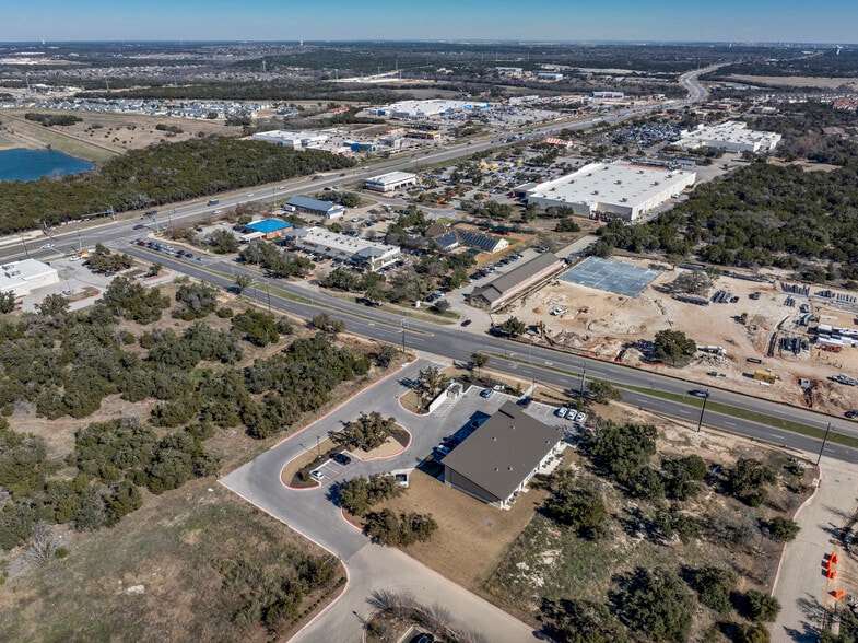More Photos Of 901 N Vista Ridge Blvd, Cedar Park General Retail For Sale