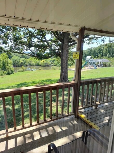 More Photos Of Lake Road 254-15, Wheatland Hotel For Sale