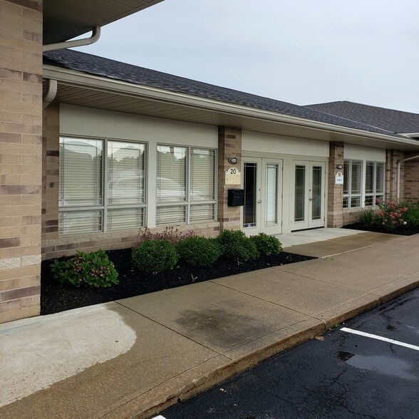 More Photos Of 31320 solon Rd, Solon Office For Sale