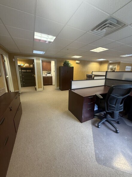 More Photos Of 155 Lafayette Rd, North Hampton Medical For Lease