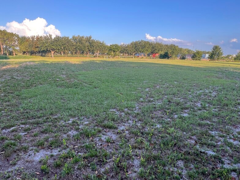 More Photos Of 7513 S George Blvd, Sebring Land For Sale