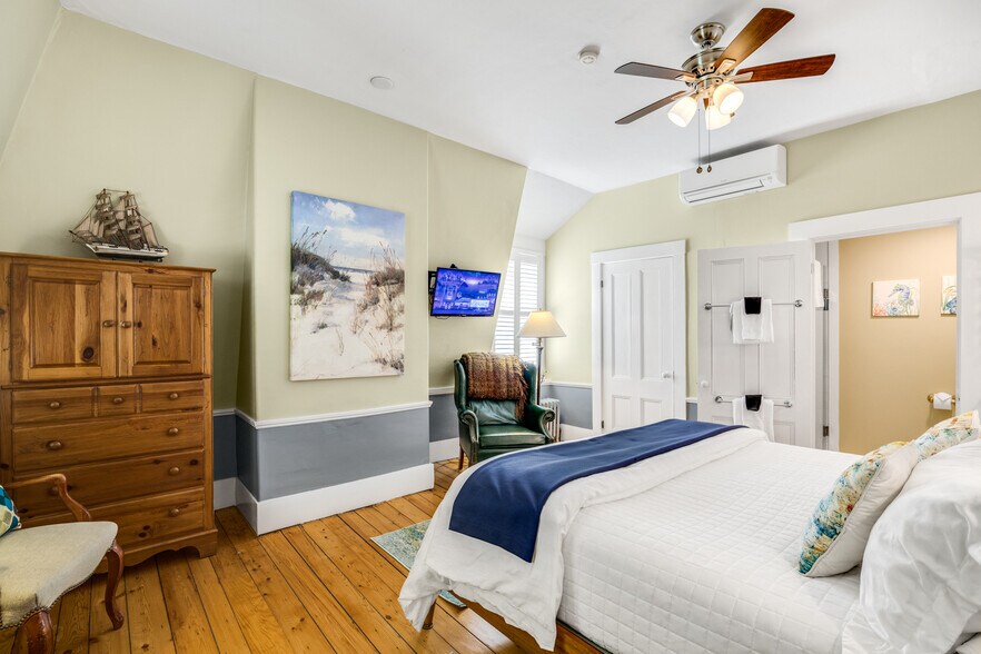 More Photos Of 1861 Main St, Brewster Hospitality For Sale
