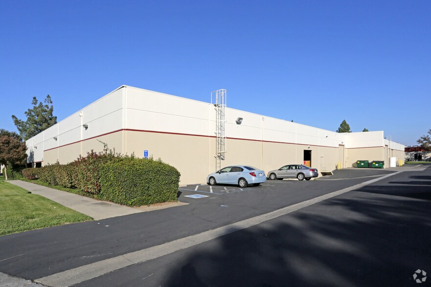 More Photos Of 1309 Windward Cir, West Sacramento Light Distribution For Lease