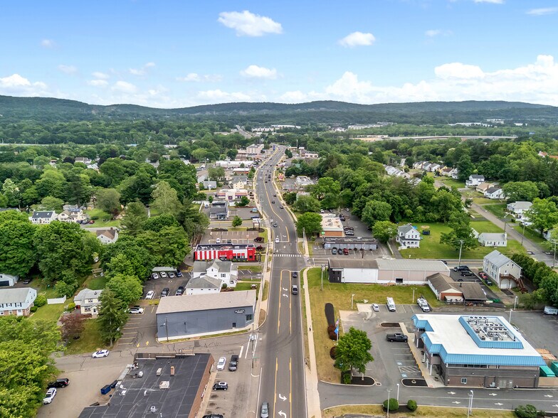 More Photos Of 710 E Main St, Meriden Freestanding For Sale