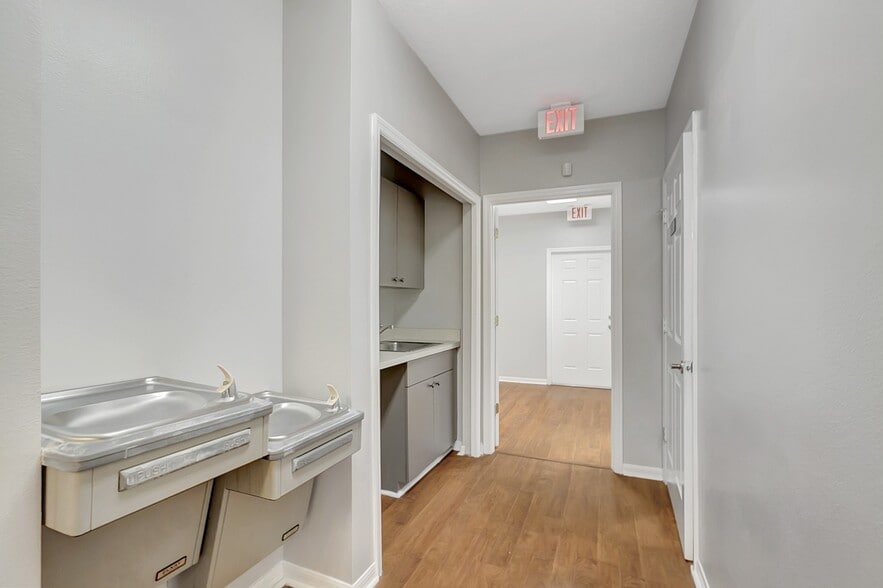 More Photos Of 28953 Wesley Chapel Blvd, Wesley Chapel Office For Lease