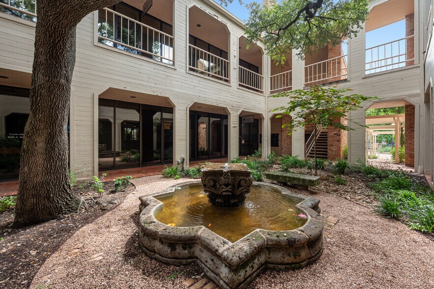 More Photos Of 3624 North Hills Dr, Austin Medical For Sale