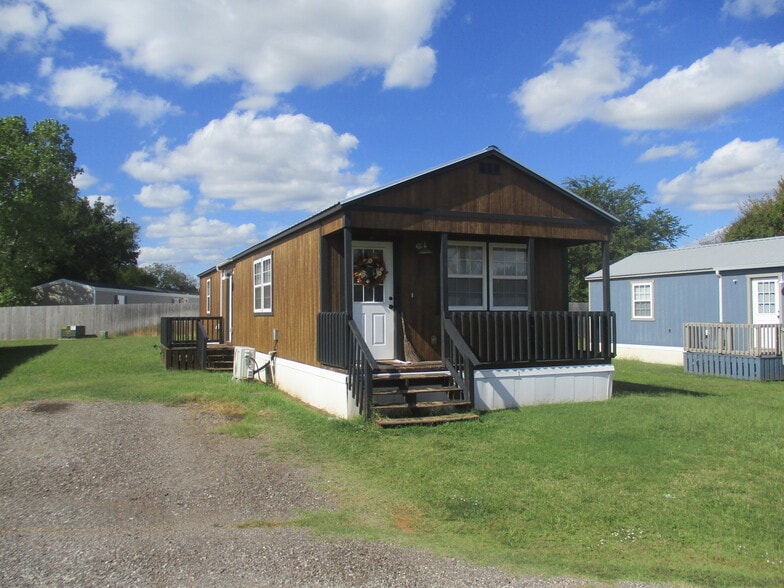 More Photos Of 18100 Coker Rd, Shawnee Manufactured Housing Mobile Home Park For Sale
