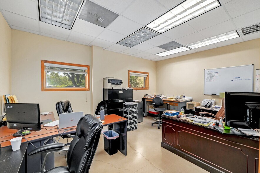 More Photos Of 1300 Universal City Blvd, Universal City Warehouse For Sale