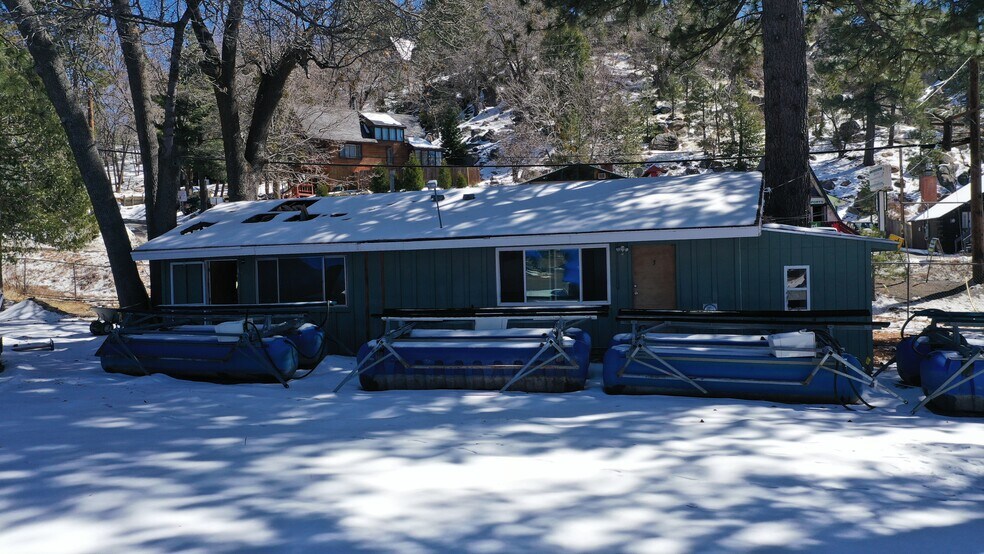 More Photos Of 32864 Hilltop Blvd, Running Springs Freestanding For Sale