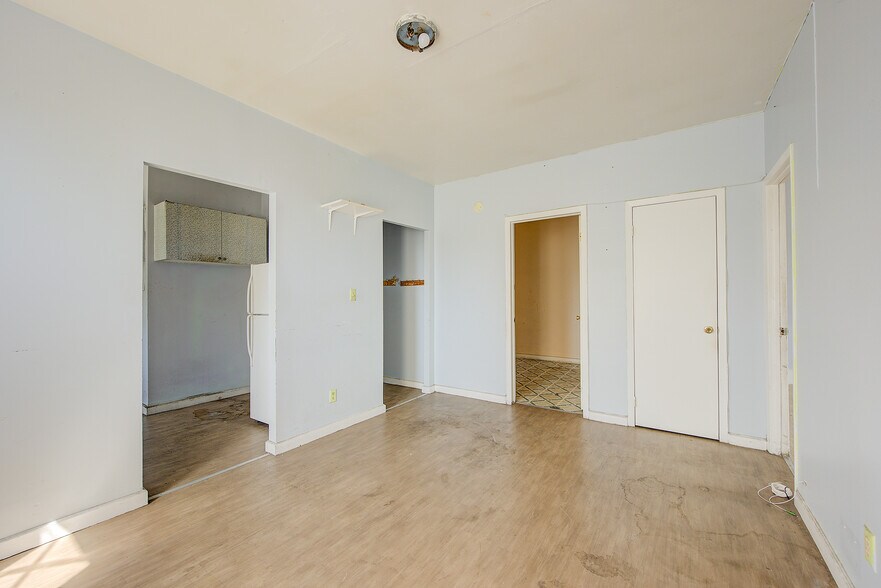 More Photos Of 1701 Gates Ave, Ridgewood Apartments For Sale