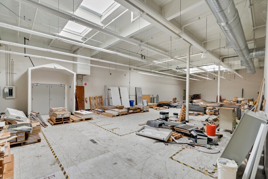 More Photos Of 980 University Ave, Los Gatos Flex For Sale