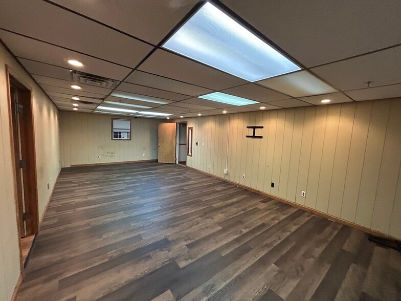 More Photos Of 198 George St, Beckley Research And Development For Lease