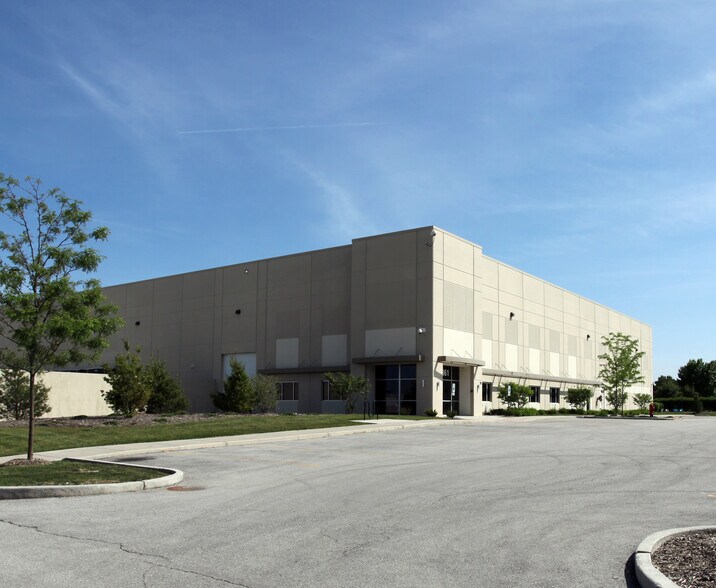 Primary Photo Of 2361 Palmer Dr, Schaumburg Distribution For Lease