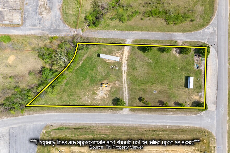 More Photos Of 0 9th Street, Parsons Land For Sale