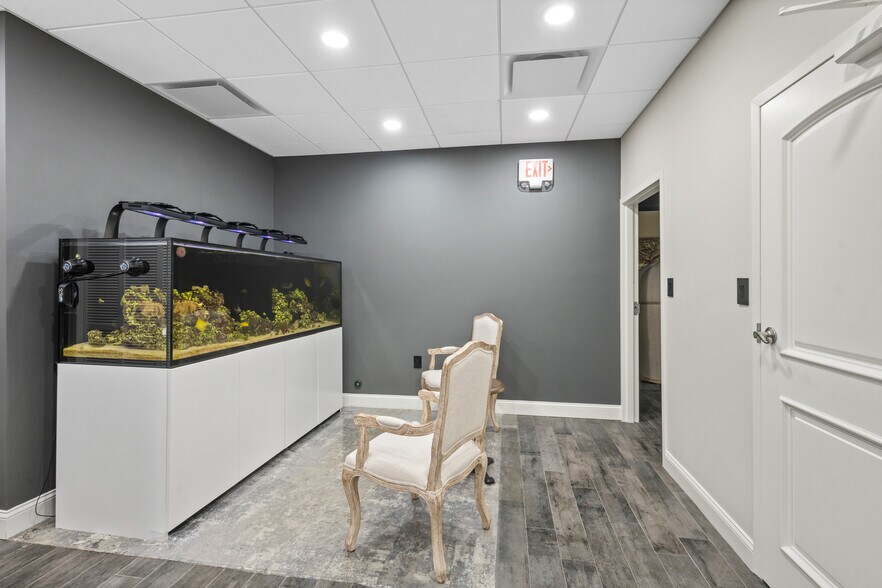 More Photos Of 8520 Tower Point Dr, Charlotte Light Distribution For Sale