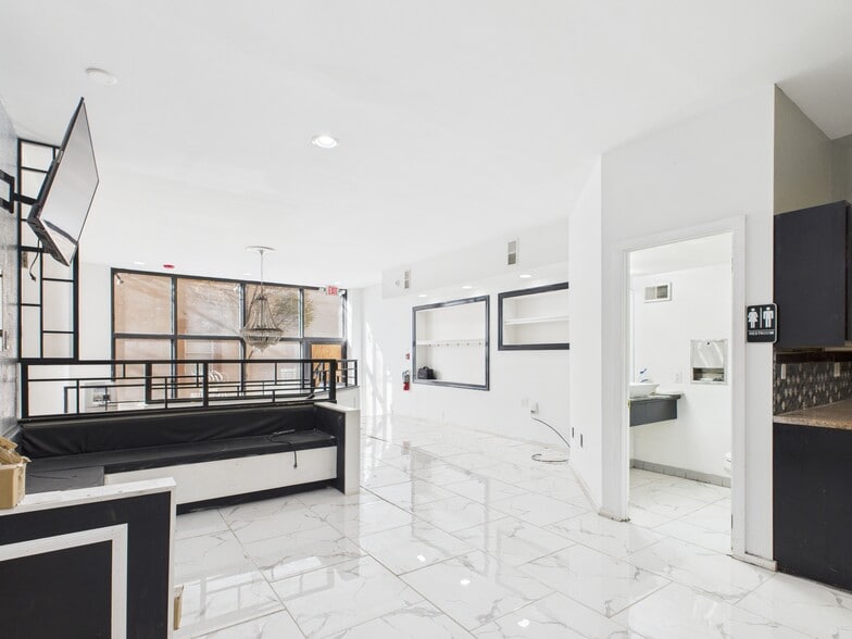 More Photos Of 611 S Orianna St, Philadelphia Storefront Retail Residential For Lease