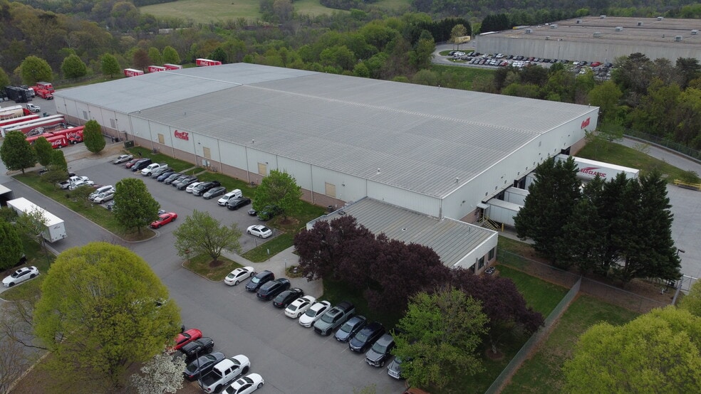 Primary Photo Of 4022 Integrity Dr, Roanoke Distribution For Lease