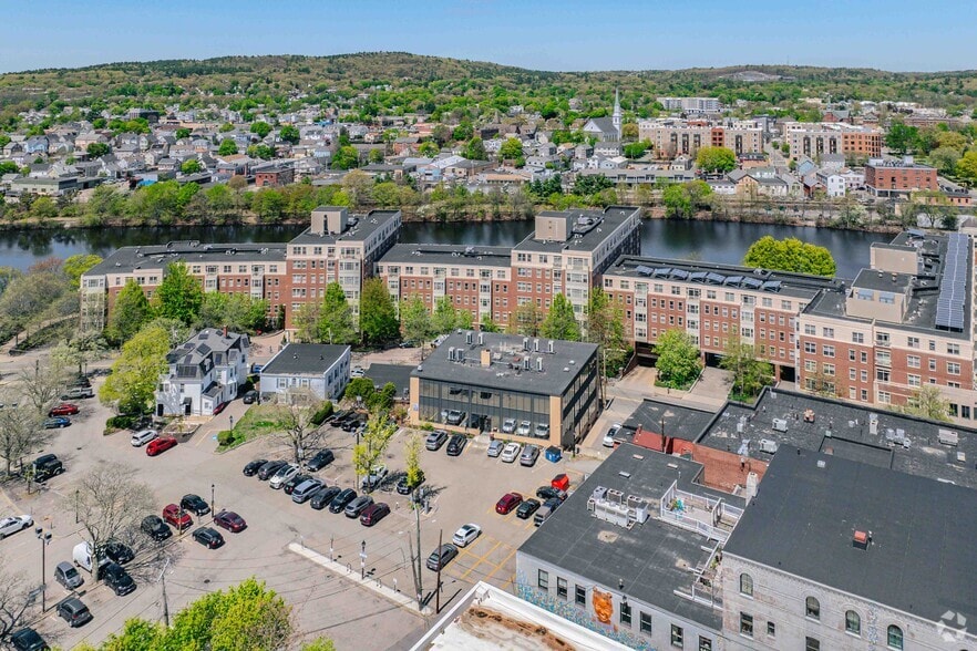 More Photos Of 24 Crescent St, Waltham Office For Lease