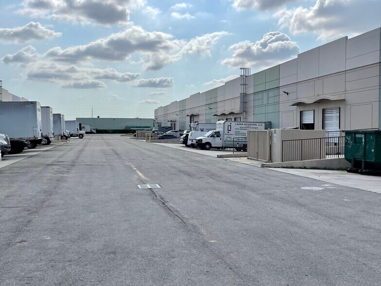 Primary Photo Of 73 SW 12th Ave, Dania Beach Warehouse For Sale