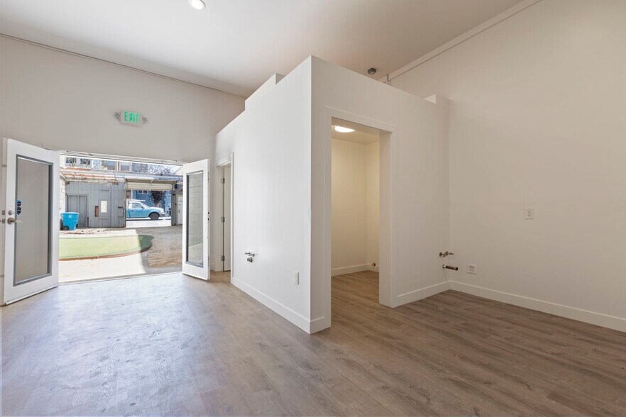 More Photos Of 1112 Howard St, San Francisco Warehouse For Lease