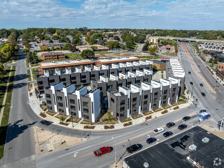More Photos Of 1200 Keosauqua Way, Des Moines Apartments For Sale
