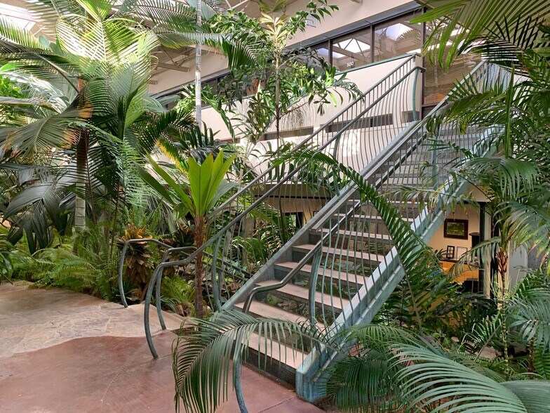 More Photos Of 550 Fesler St, El Cajon Light Distribution For Lease