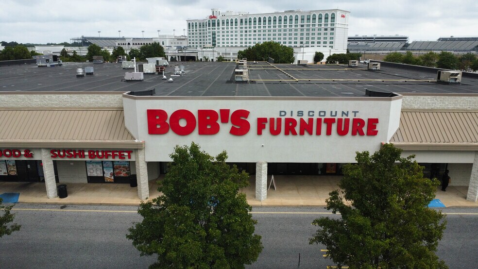 More Photos Of 1001 N DuPont Hwy, Dover Unknown For Lease