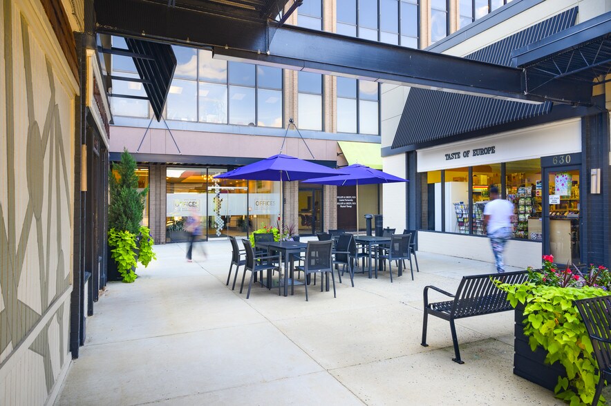 More Photos Of 656 Quince Orchard Rd, Gaithersburg Office For Lease