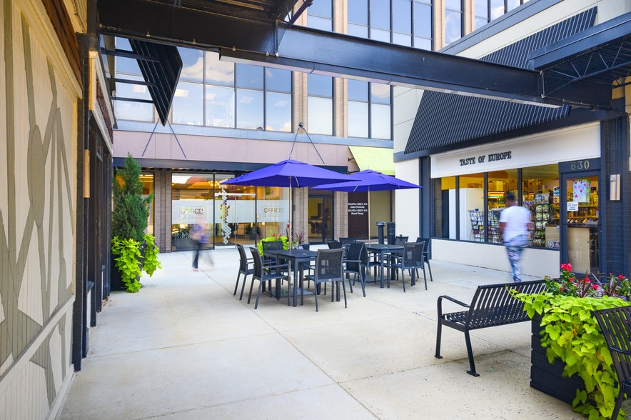 More Photos Of 656 Quince Orchard Rd, Gaithersburg Medical For Lease