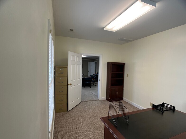 More Photos Of 203 W Nash St, Louisburg Office For Lease