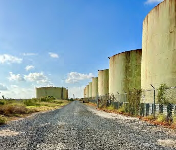More Photos Of 1603 N State Highway 35, Aransas Pass Chemical Oil Refinery For Sale