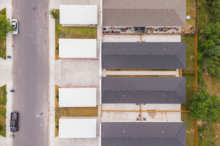 More Photos Of 416 E Acacia St, Alamo Multifamily For Sale