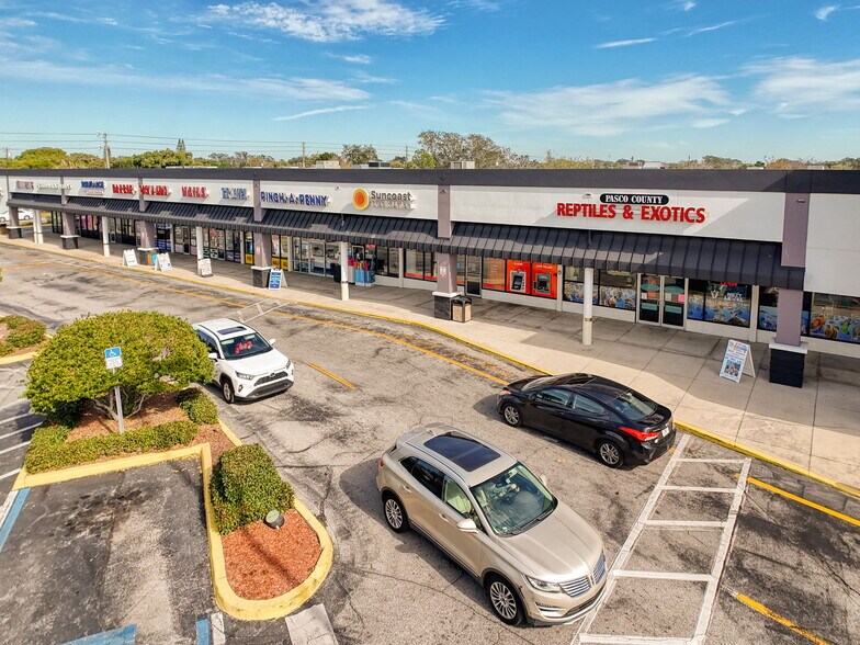 More Photos Of US Highway 19, Holiday General Retail For Lease