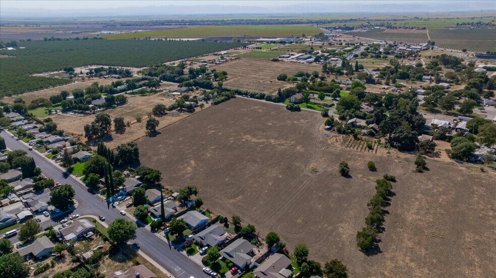 More Photos Of 1425 5th St, Colusa Land For Sale