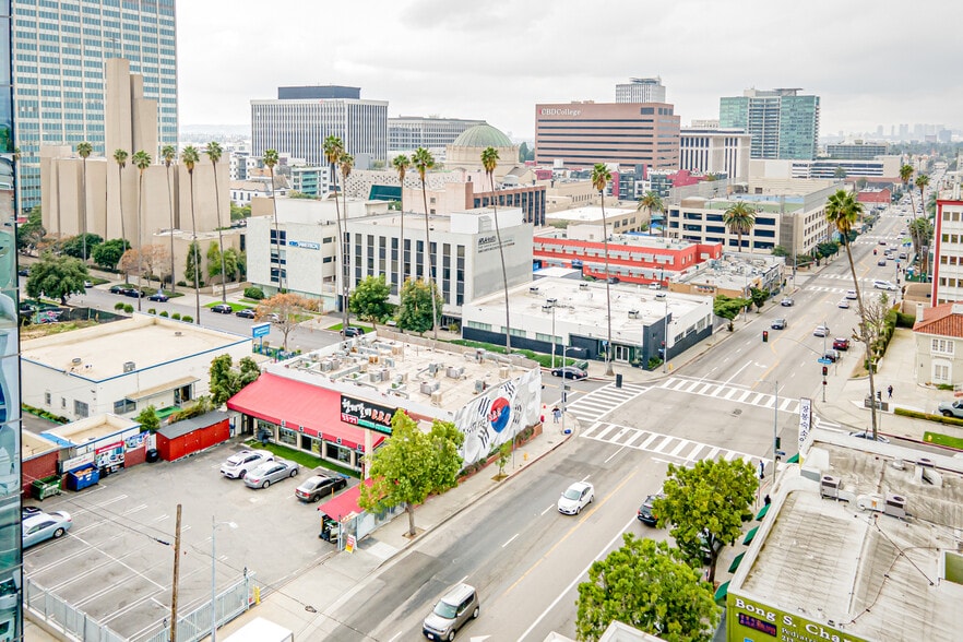More Photos Of 3680 W 6th St, Los Angeles Restaurant For Sale